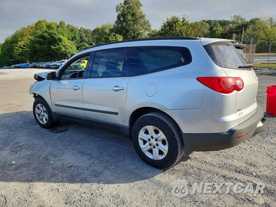 Drugie zdjęcie samochodu z przodu: 2012 CHEVROLET TRAVERSE LS VIN:1GNKVFED6CJ390309 - miniatura