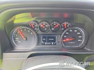 Zdjęcie 9 z 12 samochodu: 2021 CHEVROLET SILVERADO K1500 CUSTOM VIN:1GCPYBEK5MZ421050 - miniatura