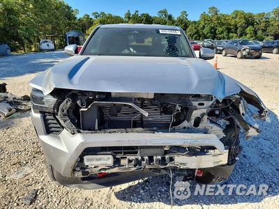 Piąte zdjęcie samochodu w środku: 2025 TOYOTA TACOMA SR5 VIN:3TMLB5JN6SM136647 - miniatura