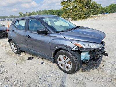 Czwarte zdjęcie samochodu z boku: 2021 NISSAN KICKS S VIN:3N1CP5BV0ML513095 - miniatura
