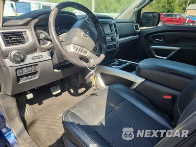 Zdjęcie 8 z 12 samochodu: 2019 NISSAN TITAN PRO-4X VIN:1N6AA1E5XKN513979 - miniatura