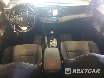 Zdjęcie 8 z 13 samochodu: 2016 TOYOTA RAV4 HV XLE VIN:JTMRJREV1GD000380 - miniatura