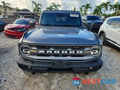 Piąte zdjęcie samochodu w środku: 2022 FORD BRONCO BASE VIN:1FMDE5BH3NLA79166 - miniatura