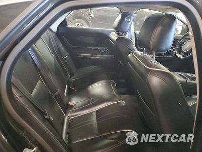 Zdjęcie 10 z 12 samochodu: 2016 JAGUAR XJ VIN:SAJXJ1CD3G8V95424 - miniatura