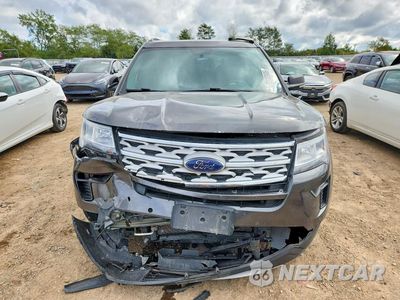 Piąte zdjęcie samochodu w środku: 2019 FORD EXPLORER XLT VIN:1FM5K7D82KGA95286 - miniatura