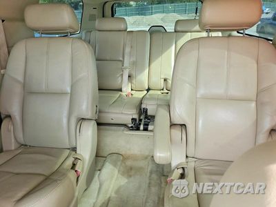 Zdjęcie 10 z 13 samochodu: 2007 GMC YUKON XL DENALI VIN:1GKFK66877J205229 - miniatura