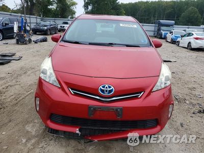 Piąte zdjęcie samochodu w środku: 2014 TOYOTA PRIUS V TWO VIN:JTDZN3EU7E3361219 - miniatura