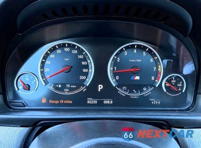 Zdjęcie 9 z 14 samochodu: 2013 BMW M5 VIN:WBSFV9C50DD096758 - miniatura