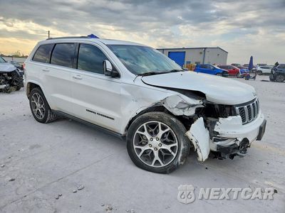 Czwarte zdjęcie samochodu z boku: 2018 JEEP GRAND CHEROKEE LIMITED VIN:1C4RJEBG1JC205032 - miniatura