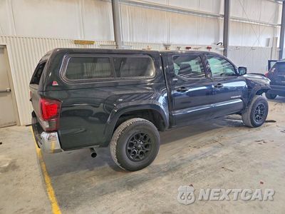 Trzecie zdjęcie samochodu z tyłu: 2020 TOYOTA TACOMA SR5 V6 VIN:3TMCZ5AN8LM315852 - miniatura