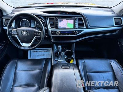 Zdjęcie 9 z 13 samochodu: 2019 TOYOTA HIGHLANDER XLE VIN:5TDJZRFH7KS970522 - miniatura