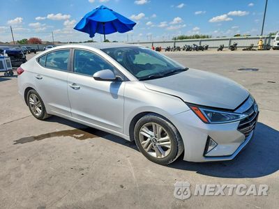 Czwarte zdjęcie samochodu z boku: 2019 HYUNDAI ELANTRA SEL VIN:5NPD84LF1KH442292 - miniatura