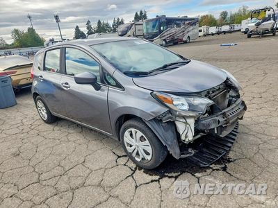 Czwarte zdjęcie samochodu z boku: 2018 NISSAN VERSA NOTE S VIN:3N1CE2CPXJL355946 - miniatura