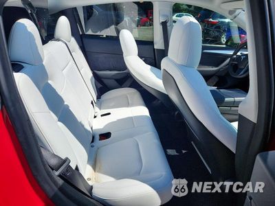 Zdjęcie 10 z 12 samochodu: 2023 TESLA MODEL Y VIN:7SAYGDEF9PF663083 - miniatura
