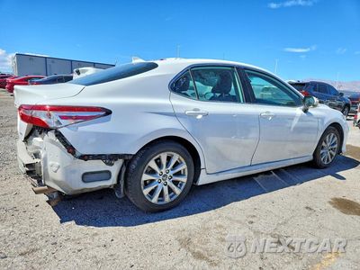 Trzecie zdjęcie samochodu z tyłu: 2020 TOYOTA CAMRY LE VIN:4T1C11AK5LU879701 - miniatura
