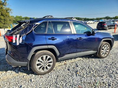 Trzecie zdjęcie samochodu z tyłu: 2024 TOYOTA RAV4 XLE PREMIUM VIN:2T3C1RFVXRW353825 - miniatura