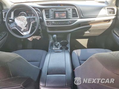 Zdjęcie 8 z 13 samochodu: 2015 TOYOTA HIGHLANDER LE VIN:5TDZKRFH1FS071474 - miniatura