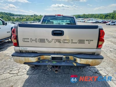 Zdjęcie 6 z 12 samochodu: 2005 CHEVROLET SILVERADO K1500 VIN:2GCEK19V751217917 - miniatura
