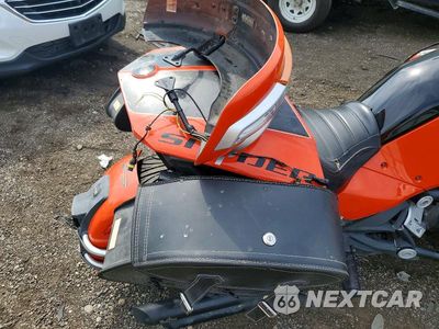 Zdjęcie 6 z 10 samochodu: 2015 CAN-AM SPYDER ROADSTER F3 VIN:2BXRDDD21FV004112 - miniatura