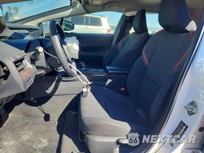 Zdjęcie 7 z 12 samochodu: 2025 TOYOTA PRIUS PLUG-IN HYBRID SE VIN:JTDACACU3S3049646 - miniatura