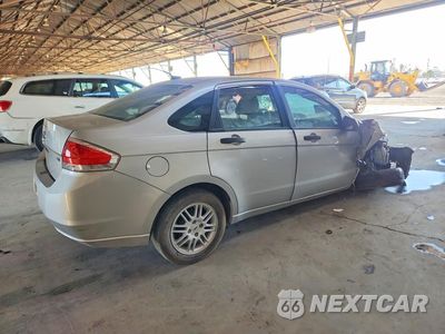 Trzecie zdjęcie samochodu z tyłu: 2011 FORD FOCUS SE VIN:1FAHP3FN4BW181368 - miniatura