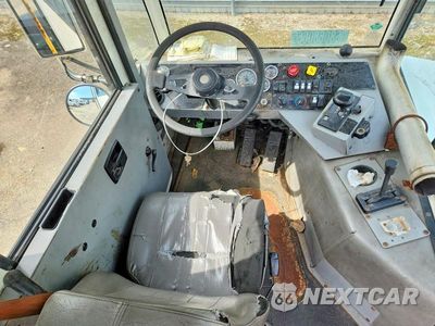 Zdjęcie 8 z 13 samochodu: 2017 AUTOCAR XSPOTTER YARD TRUCK VIN:516H4GB20HH223306 - miniatura