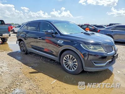 Czwarte zdjęcie samochodu z boku: 2018 LINCOLN MKX SELECT VIN:2LMPJ6KR1JBL12449 - miniatura