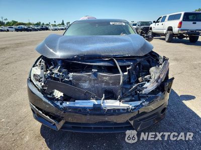 Piąte zdjęcie samochodu w środku: 2018 HONDA CIVIC EX VIN:2HGFC2F8XJH589583 - miniatura