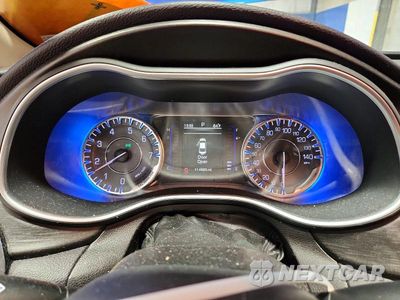 Zdjęcie 9 z 12 samochodu: 2015 CHRYSLER 200 LIMITED VIN:1C3CCCAB1FN594717 - miniatura
