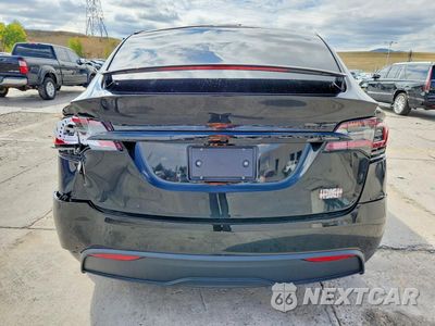 Zdjęcie 6 z 12 samochodu: 2026 TESLA MODEL X VIN:7SAXCBE68TF482501 - miniatura