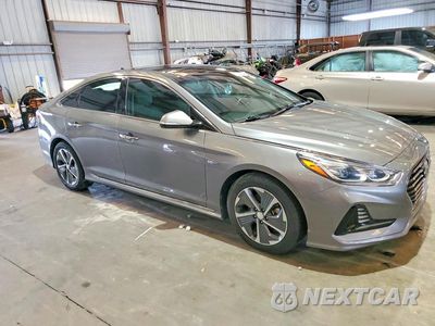 Czwarte zdjęcie samochodu z boku: 2018 HYUNDAI SONATA HYBRID LIMITED VIN:KMHE34L3XJA083356 - miniatura