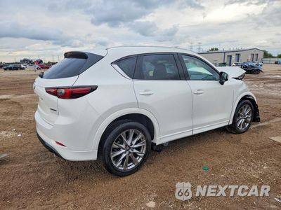 Trzecie zdjęcie samochodu z tyłu: 2024 MAZDA CX-5 PREMIUM VIN:JM3KFBDM8R0353994 - miniatura