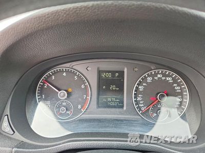 Zdjęcie 9 z 12 samochodu: 2013 VOLKSWAGEN PASSAT S VIN:1VWAP7A38DC031631 - miniatura