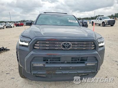 Piąte zdjęcie samochodu w środku: 2026 TOYOTA 4RUNNER PLATINUM HV VIN:JTEVB5BR3T5045509 - miniatura