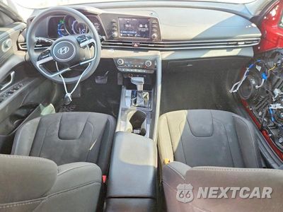 Zdjęcie 8 z 13 samochodu: 2022 HYUNDAI ELANTRA BLUE VIN:KMHLM4AJ1NU028143 - miniatura