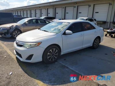 2014 TOYOTA CAMRY LE 4T1BF1FK1EU870034 - główne zdjęcie licytacji z USA - miniatura