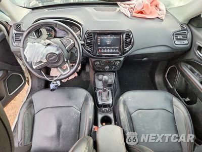 Zdjęcie 8 z 13 samochodu: 2020 JEEP COMPASS LIMITED VIN:3C4NJDCB0LT159924 - miniatura