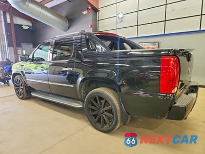 Drugie zdjęcie samochodu z przodu: 2008 CADILLAC ESCALADE EXT VIN:3GYFK62828G166452 - miniatura