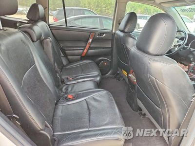 Zdjęcie 11 z 13 samochodu: 2011 TOYOTA HIGHLANDER LIMITED VIN:5TDYK3EH3BS048086 - miniatura