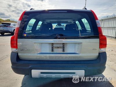 Zdjęcie 6 z 13 samochodu: 2005 VOLVO XC70 VIN:YV1SZ592X51184813 - miniatura