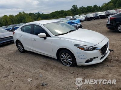 Czwarte zdjęcie samochodu z boku: 2018 MAZDA 3 VIN:3MZBN1U76JM231973 - miniatura