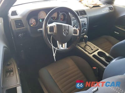 Zdjęcie 8 z 13 samochodu: 2013 DODGE CHALLENGER R/T VIN:2C3CDYBT6DH612605 - miniatura