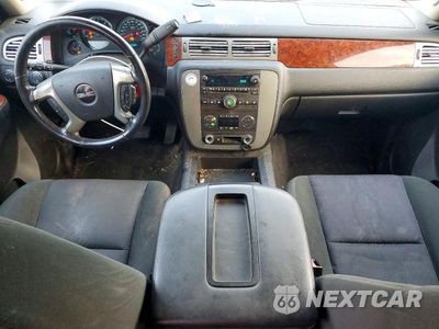 Zdjęcie 8 z 13 samochodu: 2011 GMC YUKON XL K1500 SLE VIN:1GKS2HE3XBR193992 - miniatura