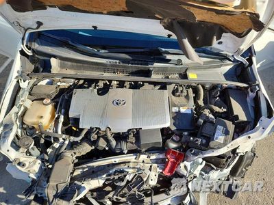 Zdjęcie 11 z 13 samochodu: 2017 TOYOTA PRIUS FOUR TOURING VIN:JTDKARFU1H3033202 - miniatura