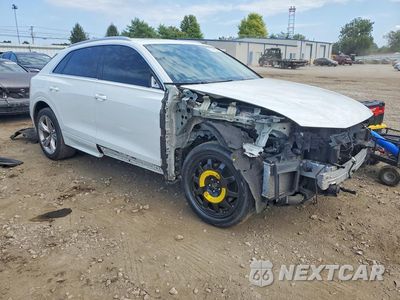 Czwarte zdjęcie samochodu z boku: 2023 AUDI Q8 PREMIUM PLUS VIN:WA1BVBF15PD019145 - miniatura