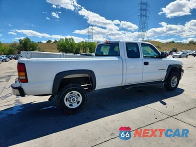 Trzecie zdjęcie samochodu z tyłu: 2002 GMC SIERRA K2500 HEAVY DUTY VIN:1GTHK29G72E210061 - miniatura