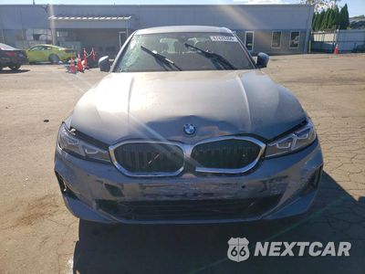Piąte zdjęcie samochodu w środku: 2023 BMW 330XI VIN:3MW89FF00P8D12786 - miniatura