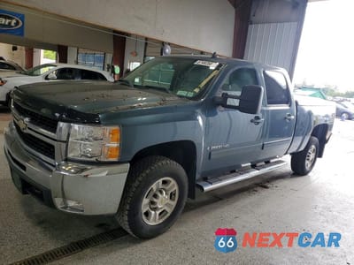 2007 CHEVROLET SILVERADO K2500 HEAVY DUTY 1GCHK23687F520480 - główne zdjęcie licytacji z USA - miniatura