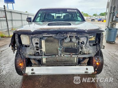 Piąte zdjęcie samochodu w środku: 2011 TOYOTA TACOMA DOUBLE CAB LONG BED VIN:5TFMU4FN2BX001466 - miniatura