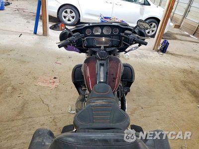 Zdjęcie 6 z 9 samochodu: 2019 HARLEY-DAVIDSON FLHTCU VIN:1HD1FCC11KB675337 - miniatura